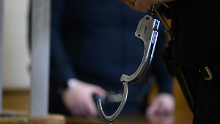 Депутата Нестеровского в Молдавии заочно осудили на 12 лет, прокурор просил 10