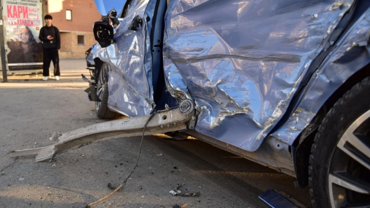 Рейсовый автобус столкнулся с тремя автомобилями: Смертельное ДТП под Владимиром
