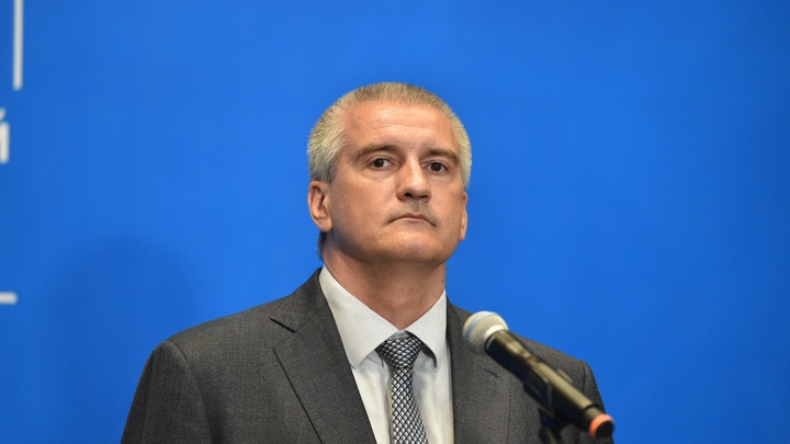 Глава Крыма предрёк президенту Молдавии место в мусорном ведре истории