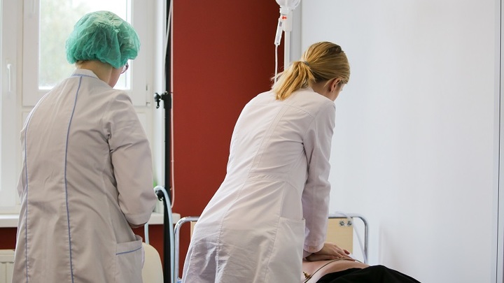 Дерматолог Журавлева связала нечёткие границы родинок с раком кожи Дерматолог Журавлева связала нечёткие границы родинок с раком кожи