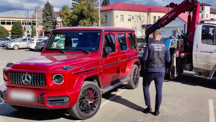 Автохаму на красном Гелике, который не пропустил скорую в Динском районе, вынесут приговор