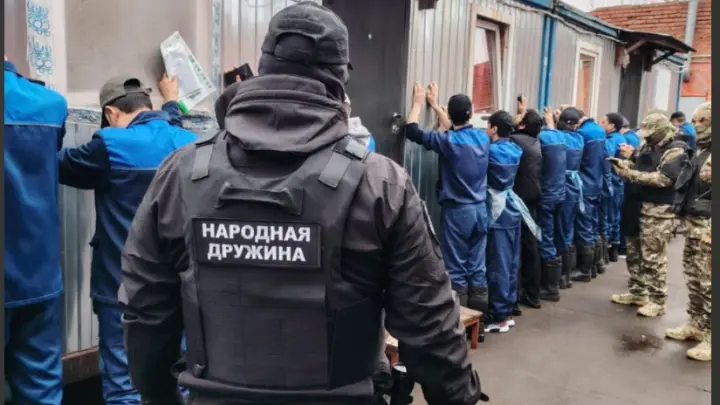 В Балашихе в заброшенном колхозе поймали 90 нелегальных мигрантов