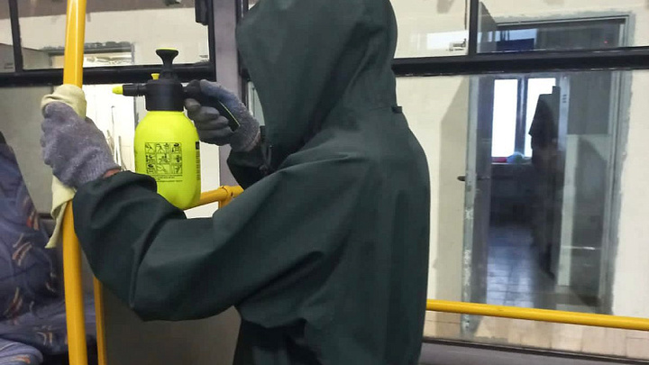 Общественный транспорт в Сочи ежедневно проходит санитарную обработку