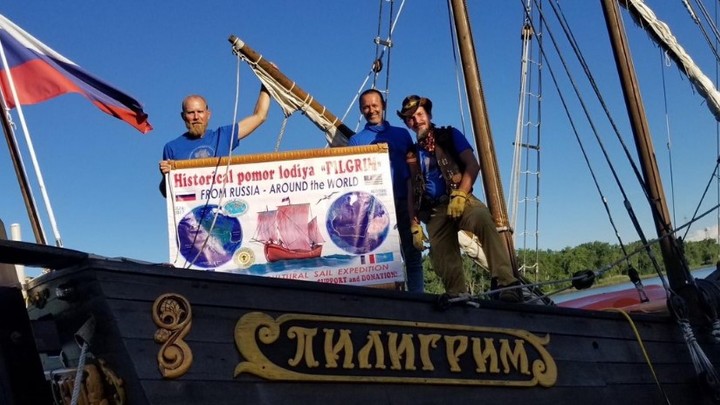 Послание от Пилигрима: В Приморье обнаружили бутылку с письмом, сброшенную с русской ладьи