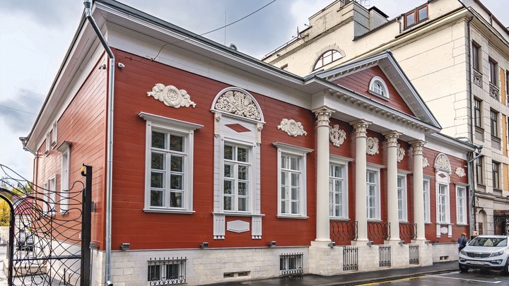 Рубль за квадратный метр: Как сохраняют московскую старину