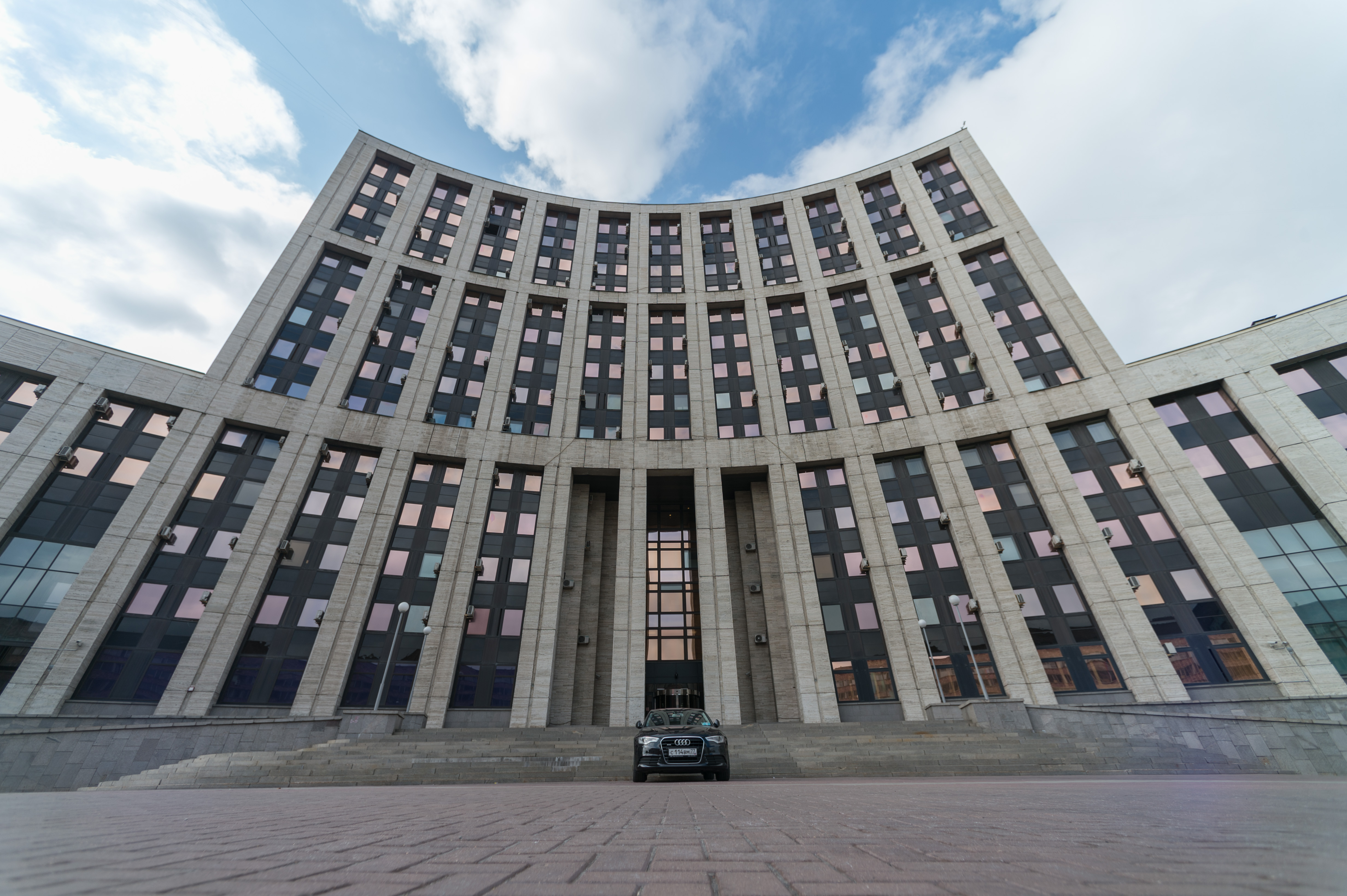 Внешэкономбанк. Внешэкономбанк Москва. Здание Внешэкономбанка,. Внешэкономбанк на Плющихе. Внешнеэкономический банк.