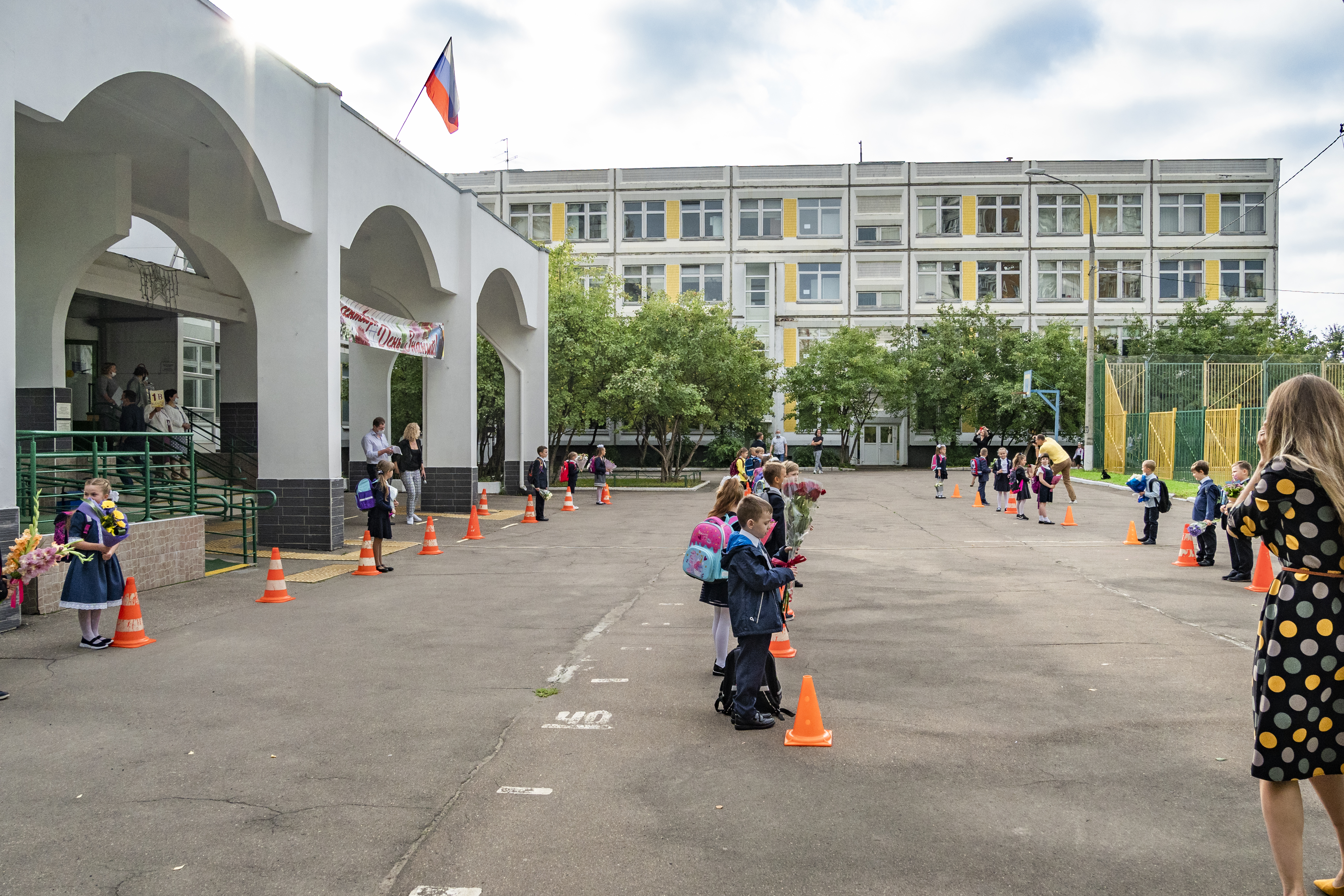 Школа 800 Фото